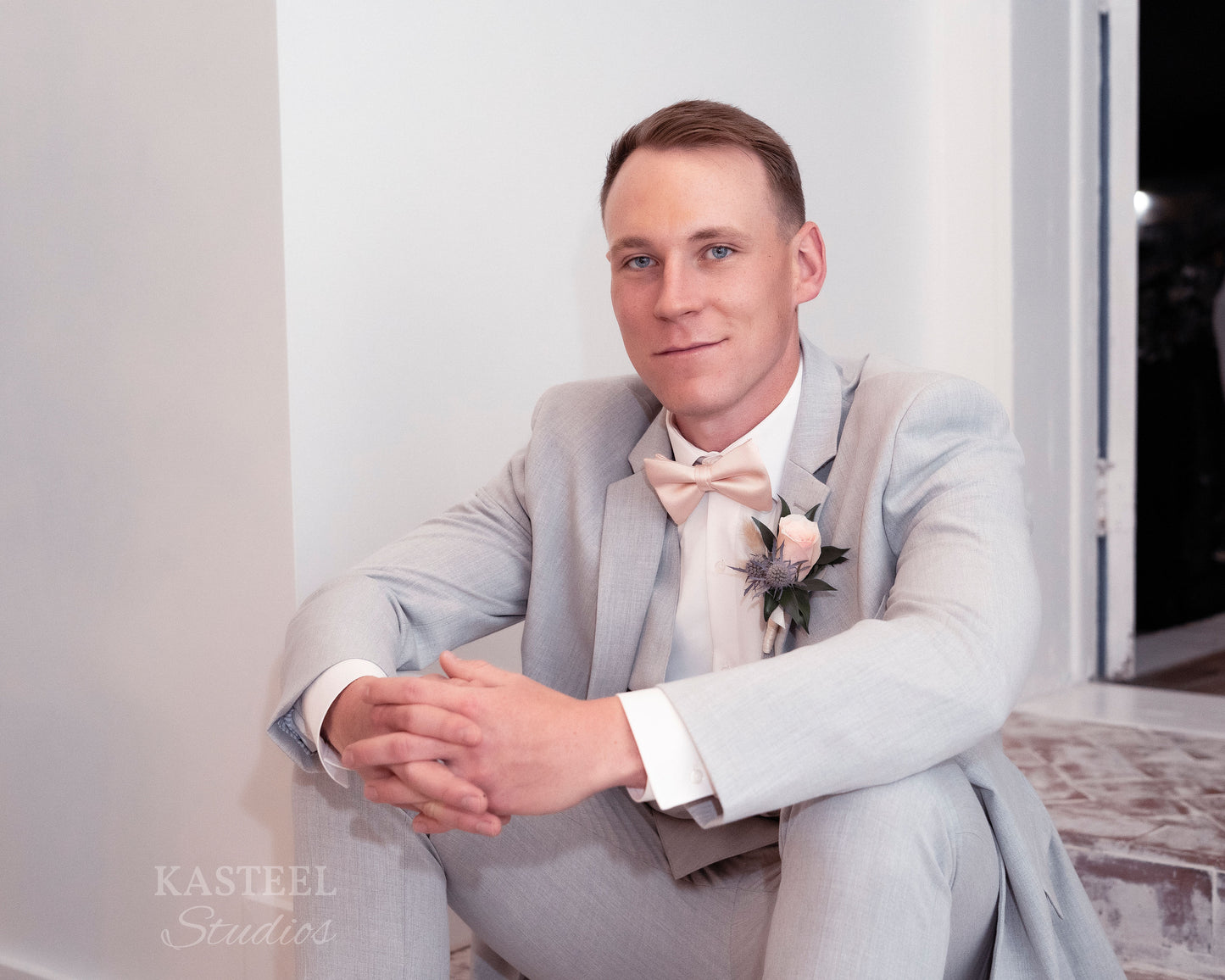 Custom Individual Groom's Boutonniere