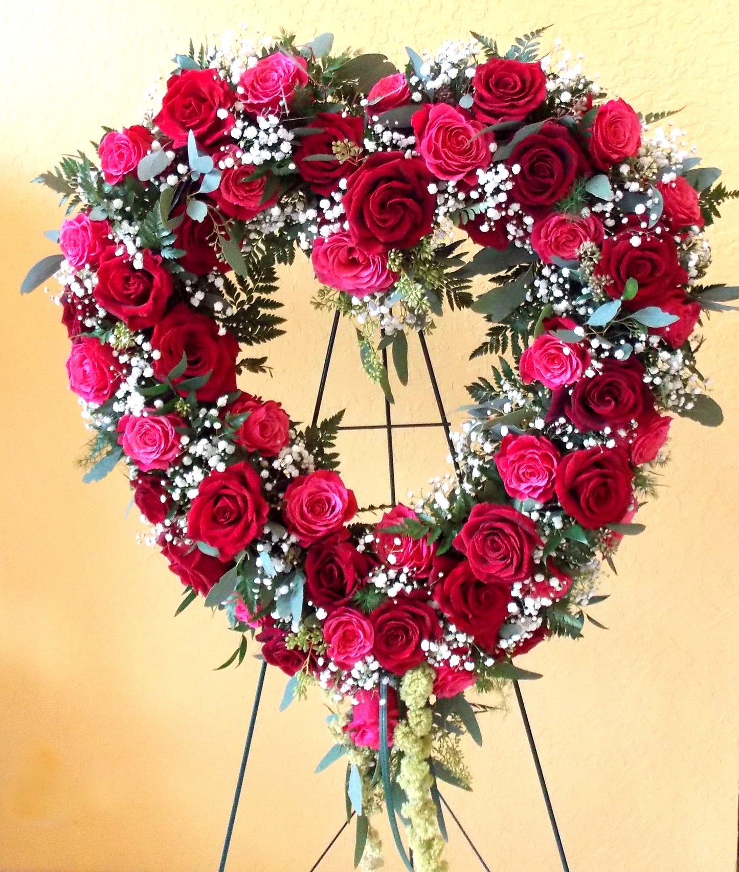 Sympathy Heart Stand