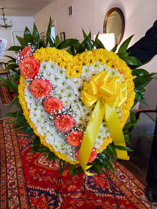 Sympathy Heart Stand