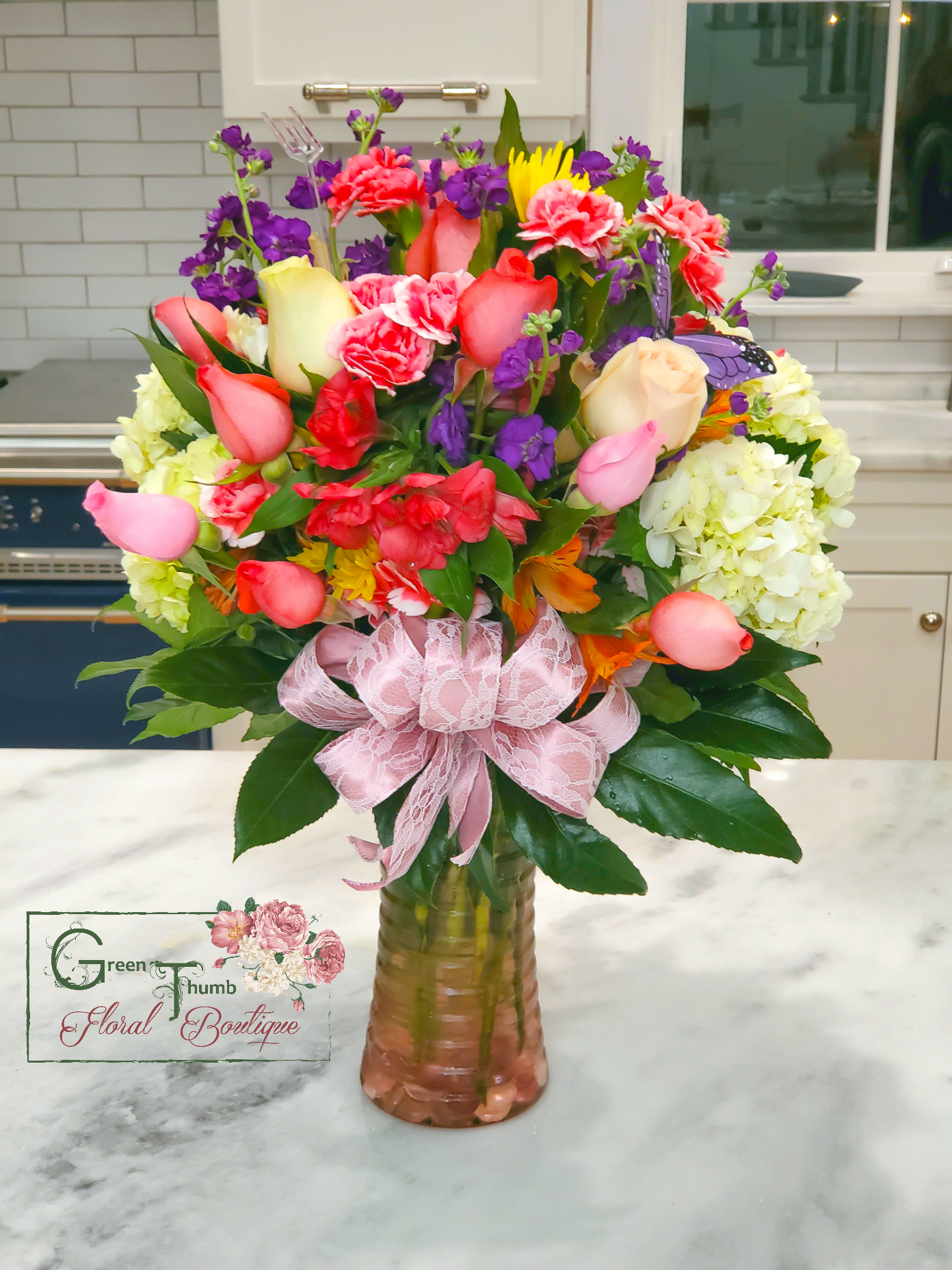 Premium Mix Blooms (16 Rose Mix Blend)